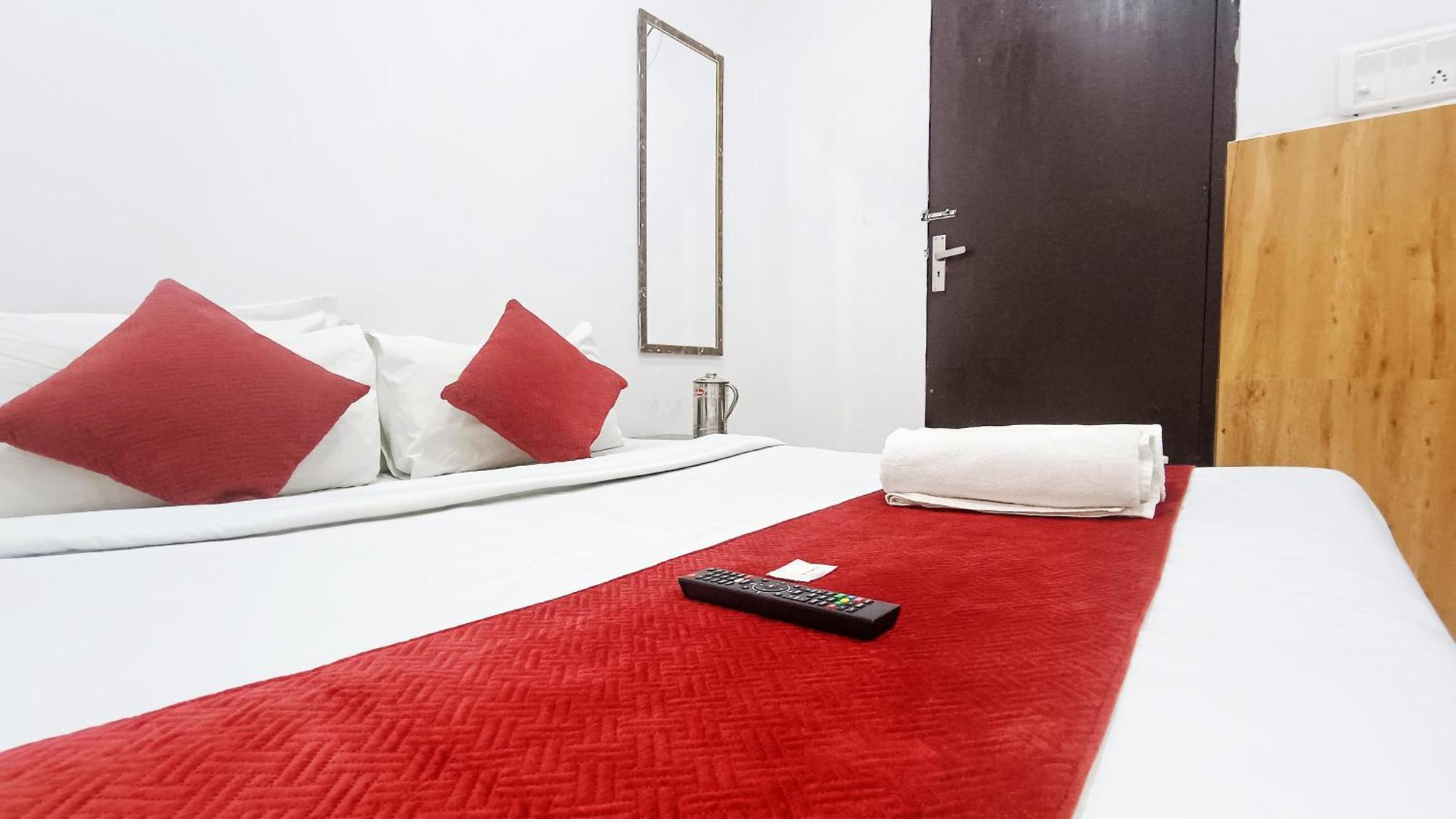 Hotel Maharaja Inn - Lajpat Nagar I New Delhi Bagian luar foto