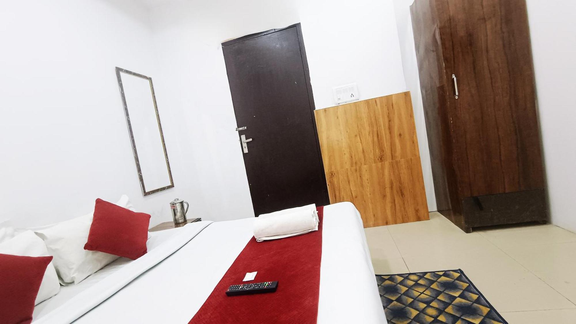 Hotel Maharaja Inn - Lajpat Nagar I New Delhi Bagian luar foto