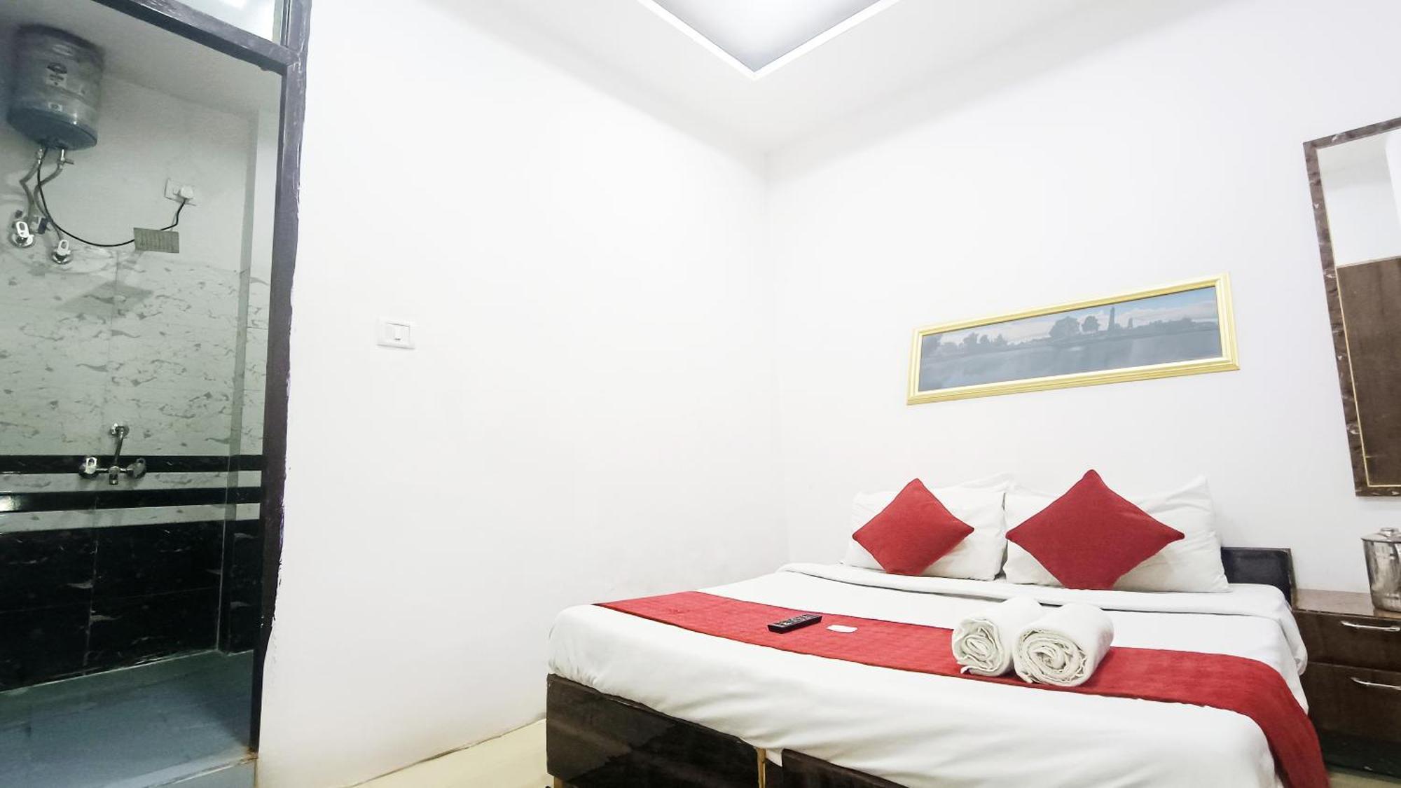 Hotel Maharaja Inn - Lajpat Nagar I New Delhi Bagian luar foto