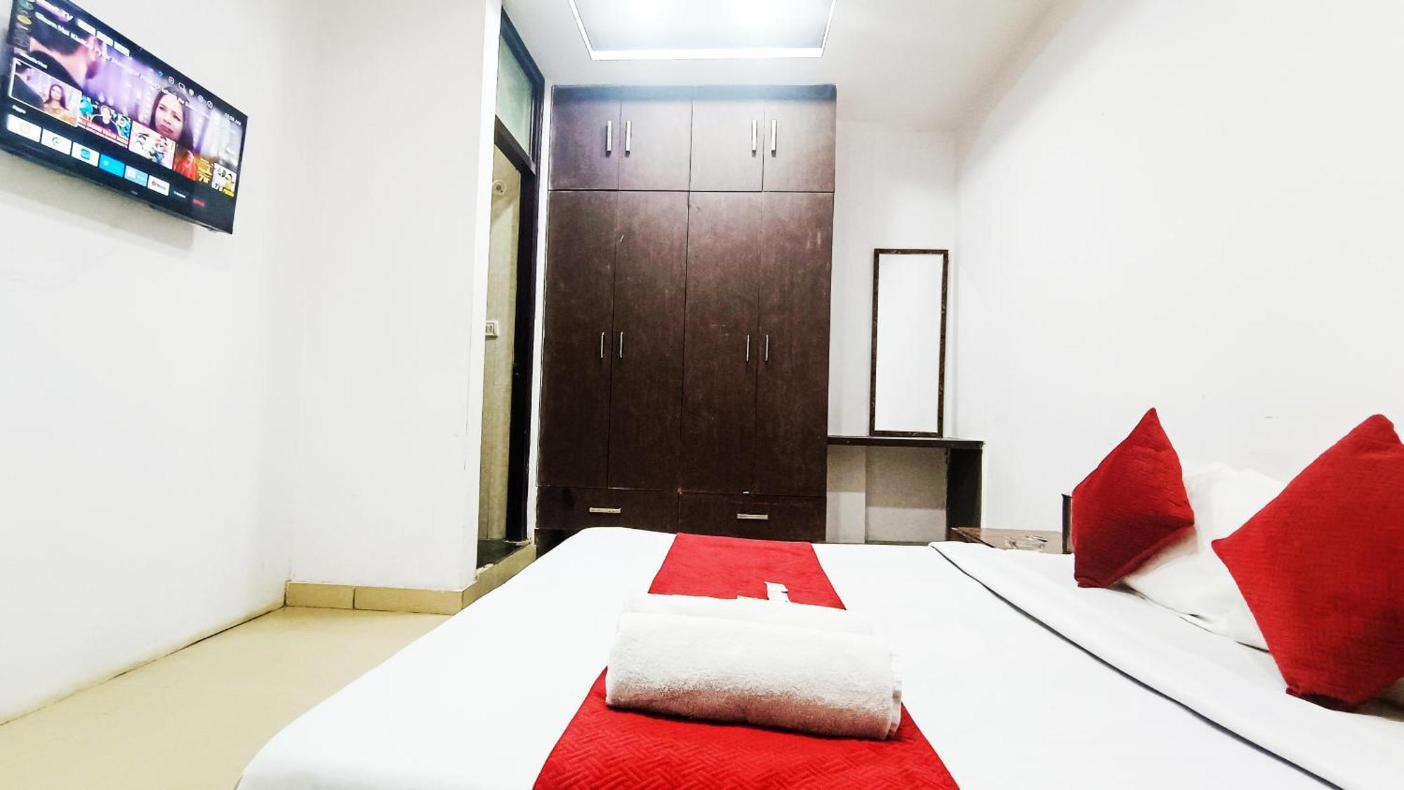 Hotel Maharaja Inn - Lajpat Nagar I New Delhi Bagian luar foto